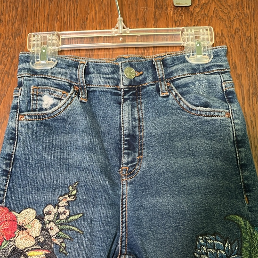 TOPSHOP Floral Embroidered Blue Jeans Moto Jamie - Picture 5 of 8